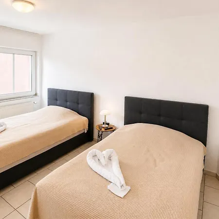 Flats Premium 2 4 Bett Apartment, Smarttv , Terrasse * Hamm (North Rhine-Westphalia)